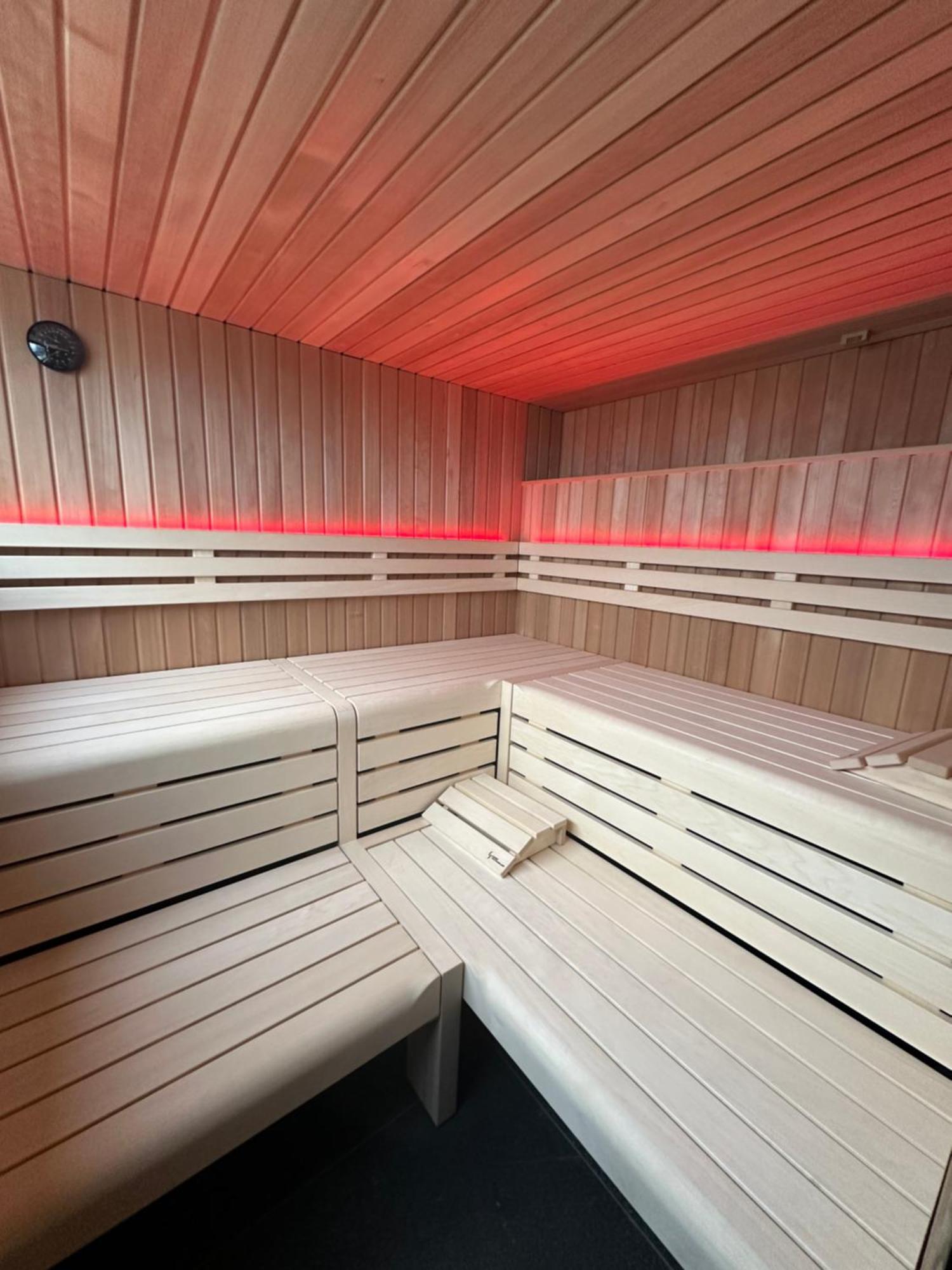 Schwimmendes Ferienhaus Sky Elsterheide Екстер'єр фото